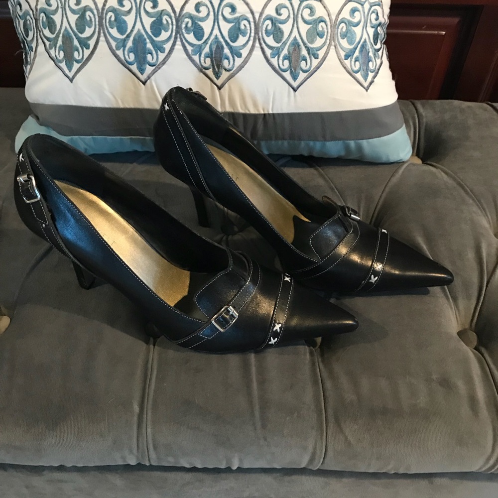 Nine West Stiletto pointed toes